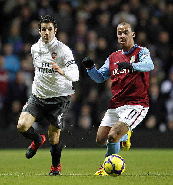 更因为他的 更因为他的