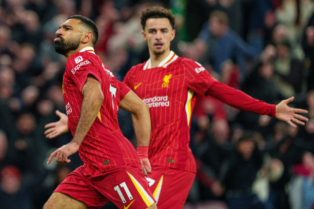 就在全队努 就在全队努